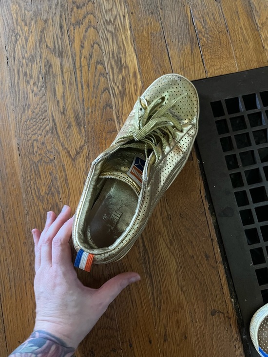 Puma x Undefeated Clyde Gametime Gold Metallic Sneakers‎ Mens Size 9